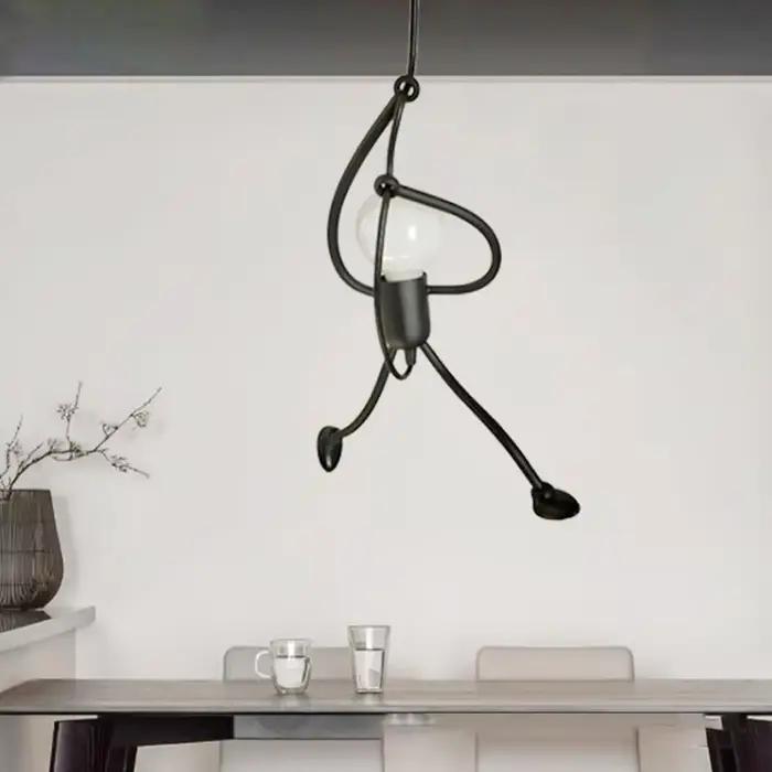Vintage fer petit homme Arts modernes lustre LED plafonnier maison salon enfants chambre décor noir 