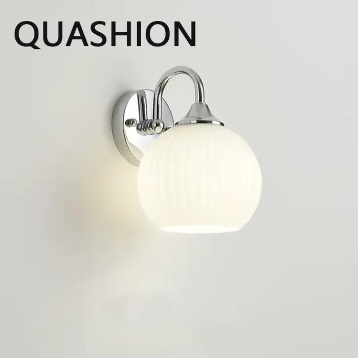 Moderne Simple Style doux applique corps en métal couleur chromée chambre décor applique lumière LED