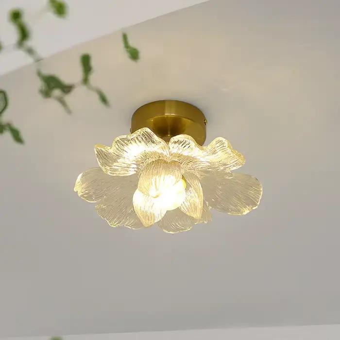Plafonnier moderne or pour éclairer élégamment la salle à manger chambre entrée occaions spéciales