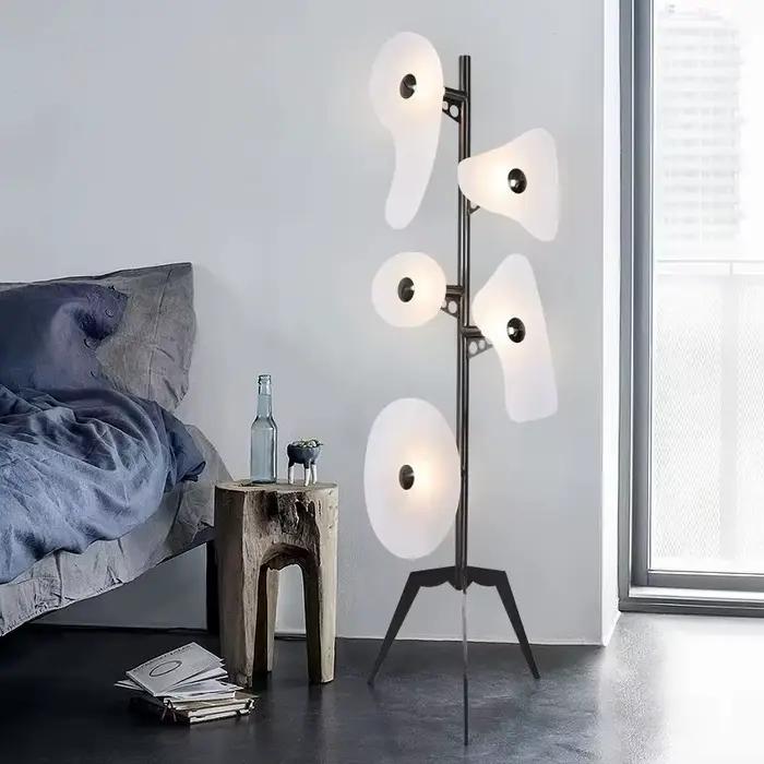Lampe LED autoportante moderne et créative avec acrylique et ABS pour salon et chambre à coucher occaions spéciales