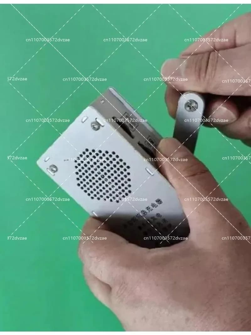 Radio d'urgence à manivelle avec lampe torche et chargeur USB, générateur portable pour kit de survi