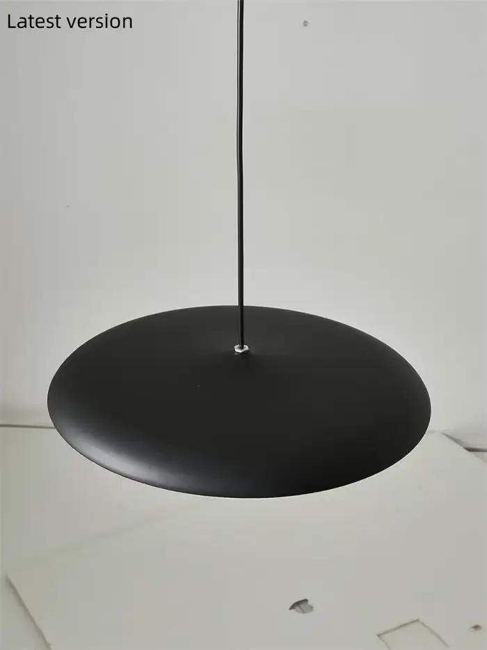Lampe LED Suspendue en Métal UFO, Design Artistique Moderne, Suspension Ronde d'Nik, Lampe Nordique