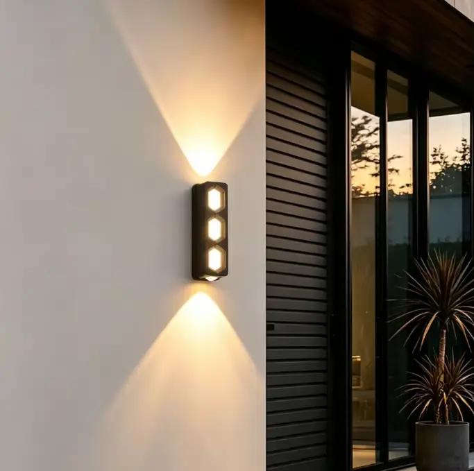 Lampe murale extérieure imperméable pour la maison, éclairage décoratif pour balcon, entrée, terrasse, jardin, cour