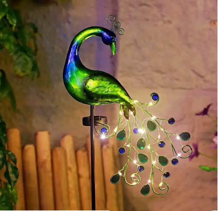 Lampe LED solaire d'extérieur en forme de paon, Statue de paon en métal pour chemin de paysage extérieur, décoration de jardin, lumières de Sculpture de paon