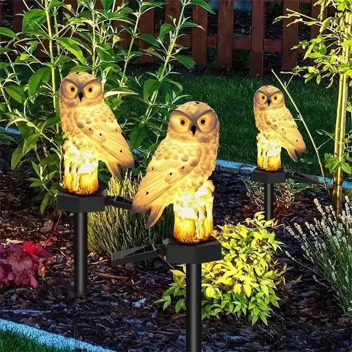 Lampe solaire en forme de hibou LED étanche pour décoration de jardin ou événements nocturnes en extérieur avec quatre couleurs disponibles