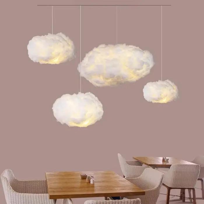 Plafonnier LED suspendu en forme de nuage flottant, design moderne, éclairage d'intérieur, luminaire décoratif de plafond, idéal pour un salon, une salle à manger, une cuisine, un bar ou un club
