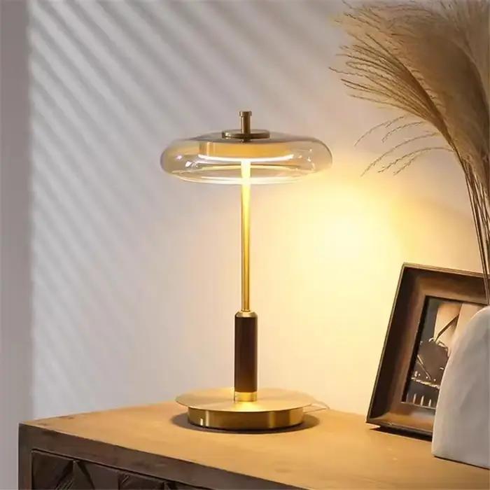 Lampadaire moderne de luxe or Lustre verre champignon métal Art Design lumière pour chambre salon étude lampes de chevet