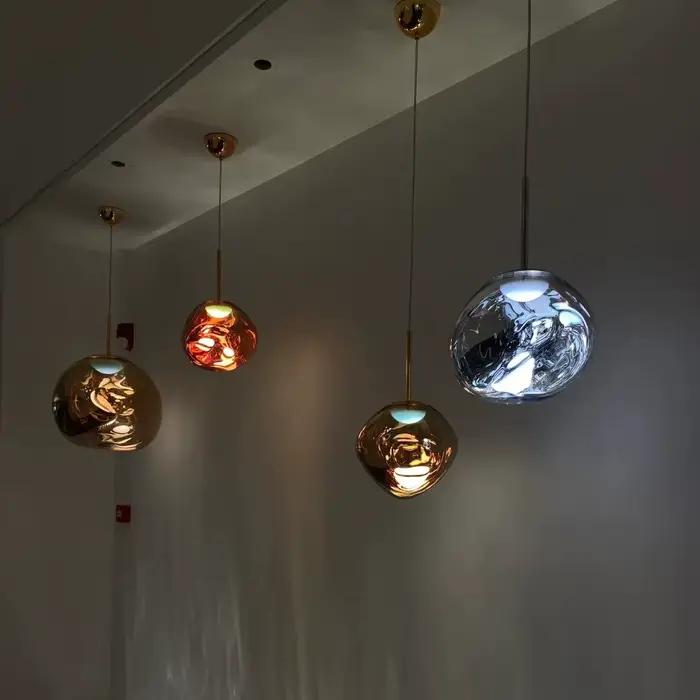 Lampe LED suspendue en forme de roche de lave nordique faite à la main