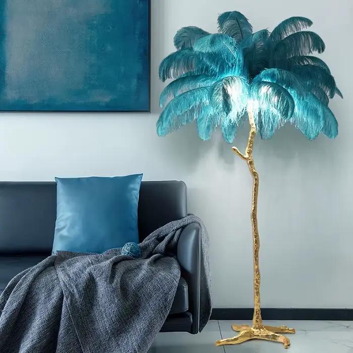 Lampadaire LED en plumes d'autruche design moderne pour salon chambre à coucher et coin canapé avec abat-jour en ostrich feathers occasion spéciale
